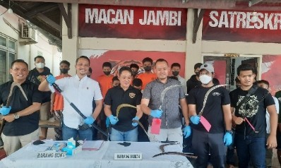 Satreskrim Polresta Jambi dan Ditreskrimum Polda Jambi Bekuk 15 Orang Geng Motor