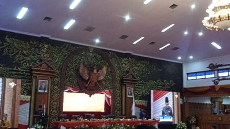 Ketua DPRD Provinsi Jambi Pimpin Rapat Paripurna dan Ucapkan Dirgahayu Provinsi Jambi