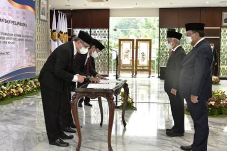 Menteri ESDM Lantik Pimpinan SKK Migas