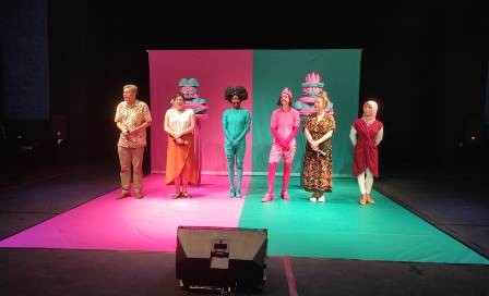 Erasmus Huis Datangkan Maas Theater en Dans Asal Belanda Ke Jambi