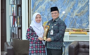 amira.jpg