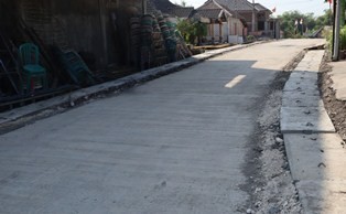 Perkuat Infrastruktur Desa, TMMD 129 Bojonegoro Tuntaskan Drainase 330 Meter di Kesongo