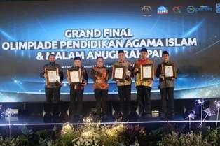grand2.jpg