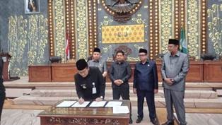 hadir.jpg