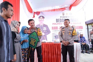 nenek.jpg